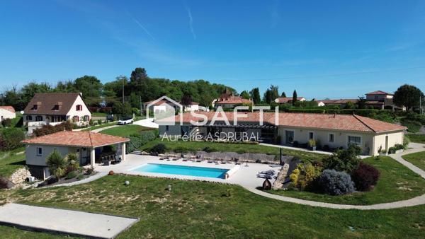 Ensemble maison avec 5 chambres d'hôtes