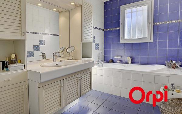 Maison à vendre    5 pièces •  Cailloux-sur-Fontaines