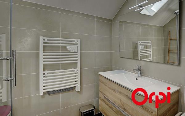 Maison à vendre    5 pièces •  Cailloux-sur-Fontaines