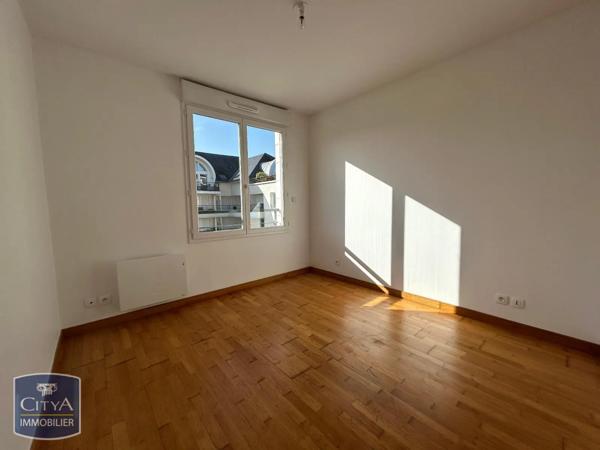 Appartement à louer 3 pièces 85.3m²