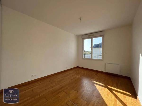 Appartement à louer 3 pièces 85.3m²