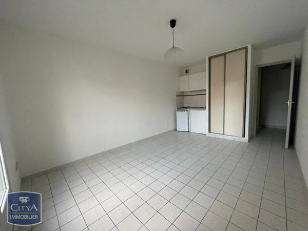 Appartement à louer 1 pièce 22.87m² Tours (37100)