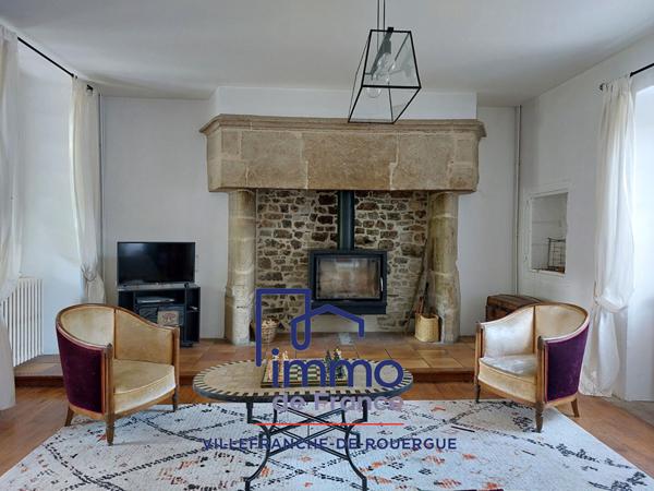 Maison du 17°, 184 m2 hab. avec garage et terrain clos