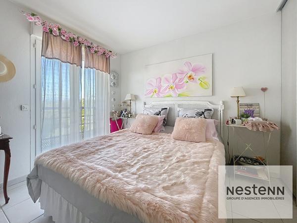 Superbe T3 dernier étage Lumineux avec Piscine et Parking