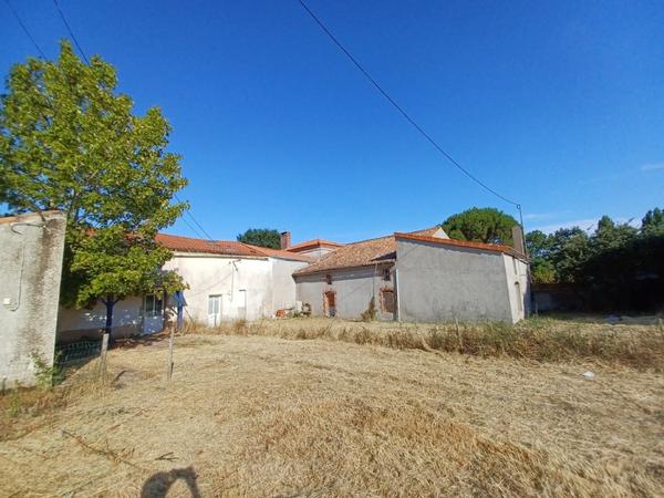 Ensemble immobilier à rénover