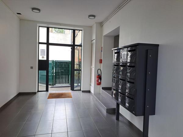 APPARTEMENT D’EXCEPTION ENTIÈREMENT RÉNOVÉ AVEC TERRASSE PLEIN SUD