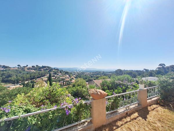 HYERES Costebelle - Maison T6 - Dépendance - Piscine - Vue mer