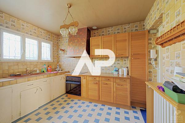 Maison Rueil Malmaison 6 pièce(s) 104m² €800 000 ** - Référence 19665