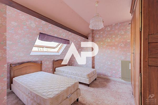 Maison Rueil Malmaison 6 pièce(s) 104m² €800 000 ** - Référence 19665