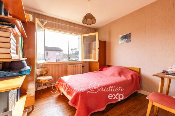 Maison R+1 de 93m² à rafraichir - 4 chambres + garage - au calme sur 720m² de terrain