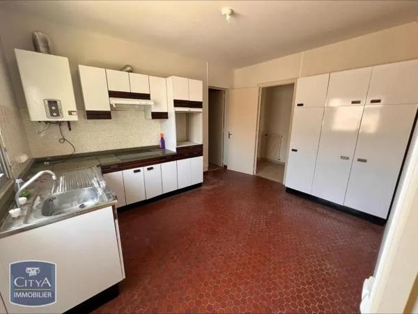 Appartement à louer 4 pièces 97.47m² Niort (79000)