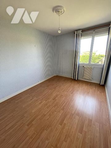 Appartement 3 chambres cave et garage