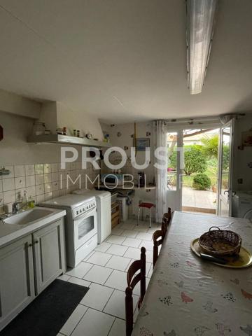 En exclusivité secteur echiré, pavillon sur sous sol.