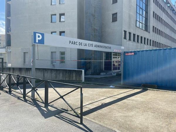 Immeuble à vendre    1 pièce •  Meaux