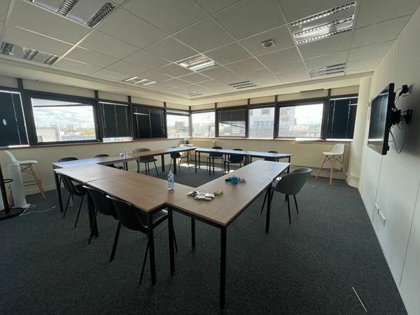 Immeuble à vendre    1 pièce •  Meaux