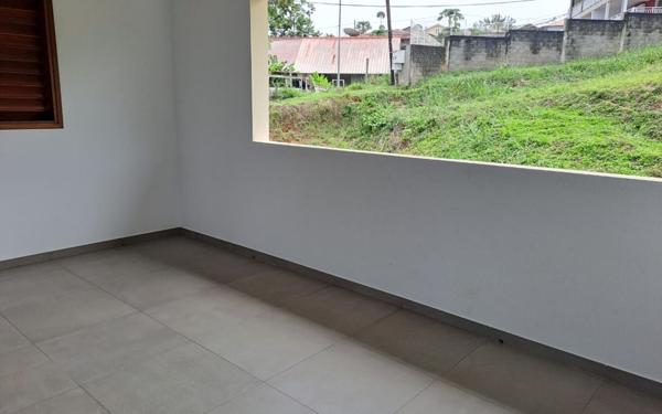 Appartement à louer    3 pièces • 72,37 m2 Matoury