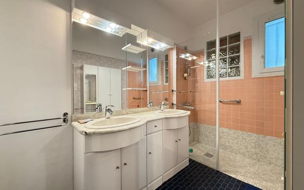 Maison à vendre    4 pièces •  Saint-Palais-sur-Mer