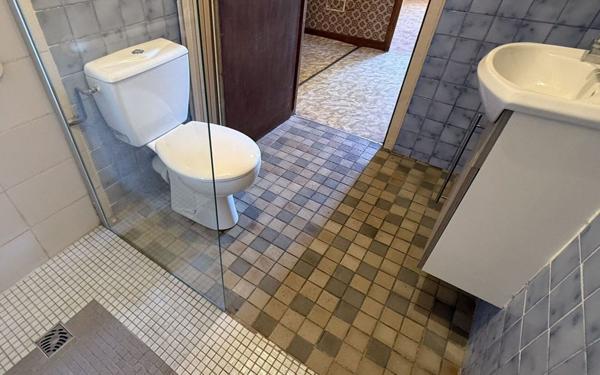 Maison à vendre    8 pièces •  Saint-Alban-sur-Limagnole