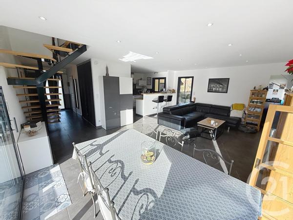 Maison à vendre  7 pièces - 150 m2 ST MARTIN EN BRESSE - 71