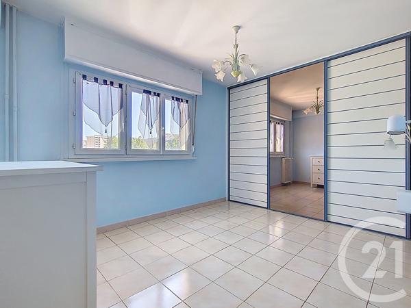 Appartement T4 à vendre  4 pièces - 83,35 m2 MARSEILLE - 13009