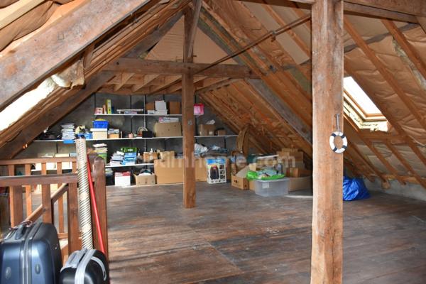 Maison bourgeoise de 4 chambres plus studio sur joli terrain paysagé sans vis à vis, en hypercentre