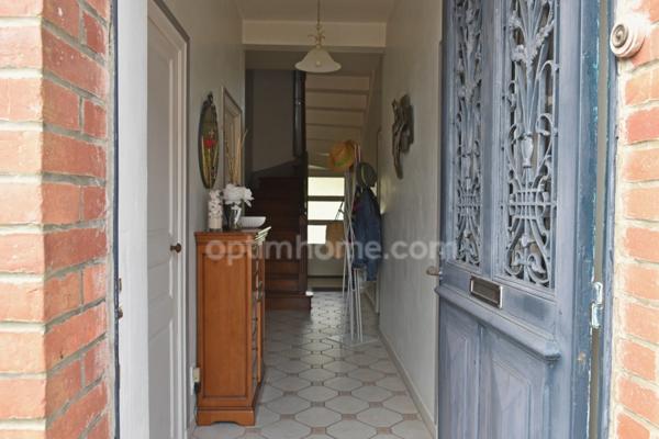 Maison bourgeoise de 4 chambres plus studio sur joli terrain paysagé sans vis à vis, en hypercentre