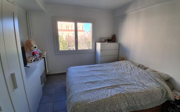 Appartement à vendre    3 pièces • 62,18 m2 Toulon