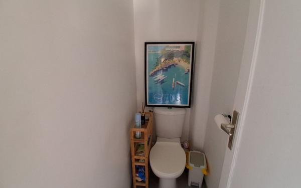 Appartement à vendre    3 pièces • 62,18 m2 Toulon