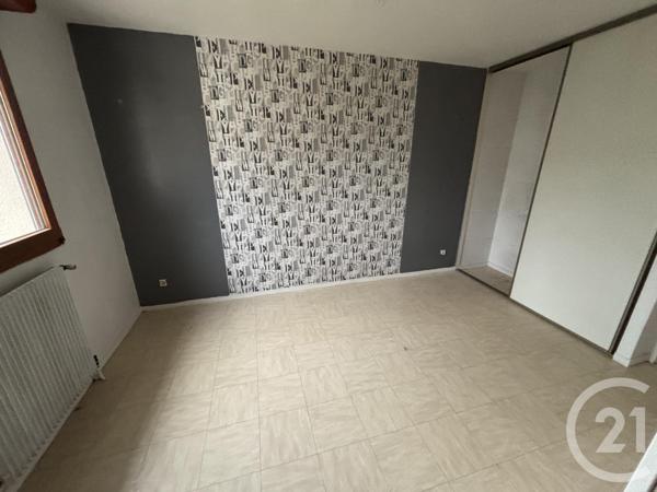 Appartement F5 à vendre  5 pièces - 101 m2 MENNECY - 91