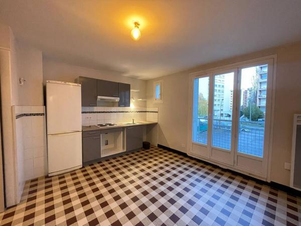GRENOBLE - 19 RUE ELISEE RECLUS - APPARTEMENT T3