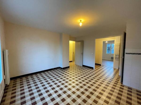 GRENOBLE - 19 RUE ELISEE RECLUS - APPARTEMENT T3