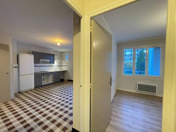 GRENOBLE - 19 RUE ELISEE RECLUS - APPARTEMENT T3