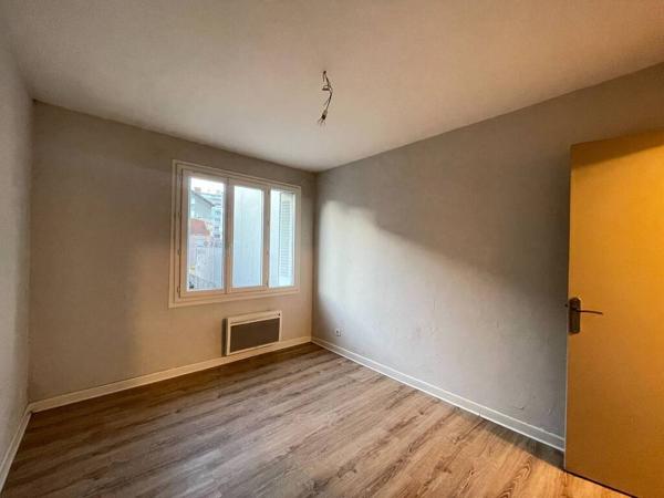 GRENOBLE - 19 RUE ELISEE RECLUS - APPARTEMENT T3