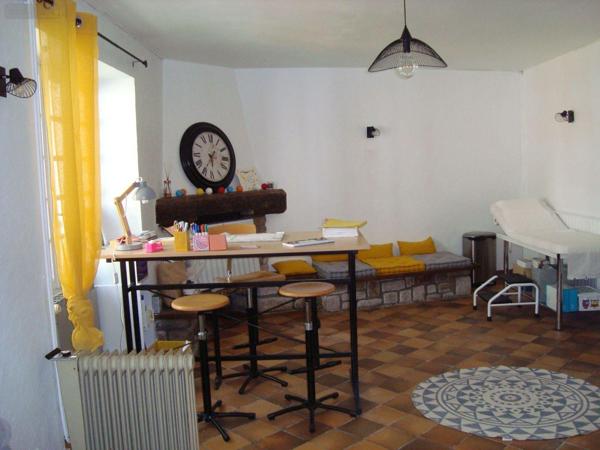 Local mixte (Pro/Hab) à vendre à Pluméliau-Bieuzy dans le Morbihan (56930), ref : 063-77