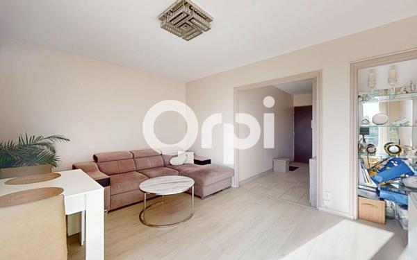 Appartement à vendre    3 pièces • 65 m2 Bron