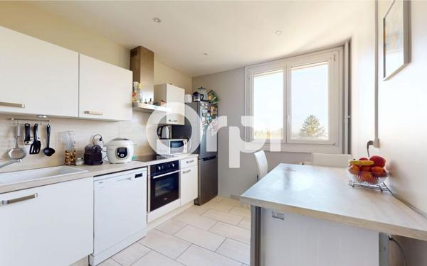 Appartement à vendre    3 pièces • 65 m2 Bron