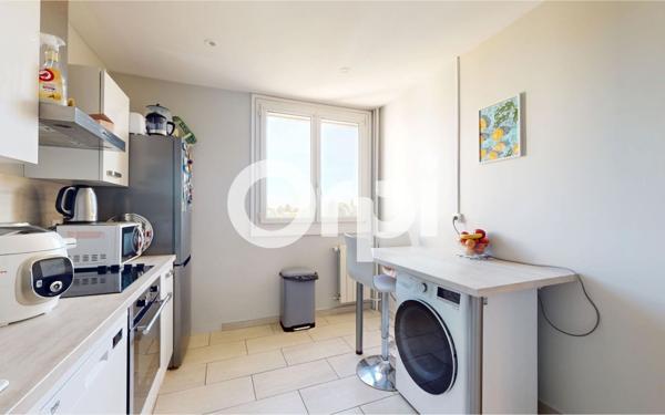 Appartement à vendre    3 pièces • 65 m2 Bron