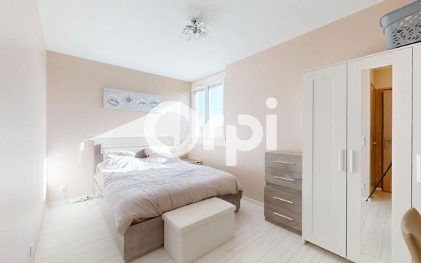 Appartement à vendre    3 pièces • 65 m2 Bron