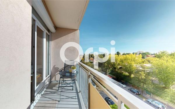 Appartement à vendre    3 pièces • 65 m2 Bron