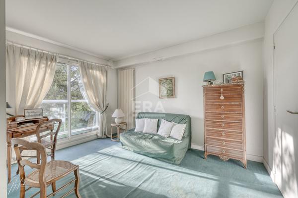 Brancas - Maison d'architecte plein sud, 5 chambres, terrasses, 2 garages - Adresse premium