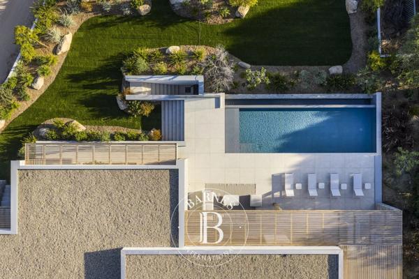 Sainte-Lucie-de-Porto-Vecchio, Villa 4 Chambres -  223 m² à vendre