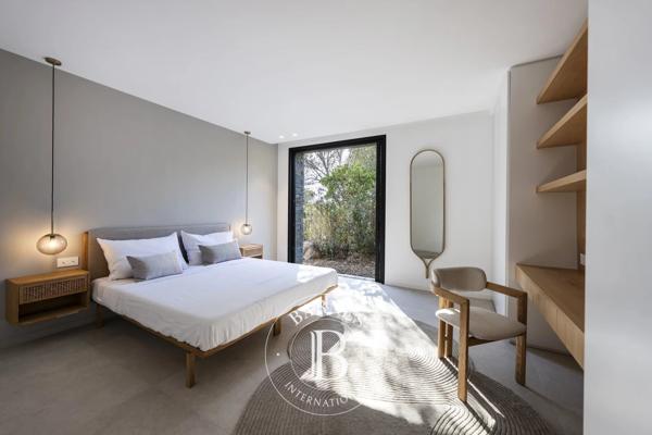 Sainte-Lucie-de-Porto-Vecchio, Villa 4 Chambres -  223 m² à vendre