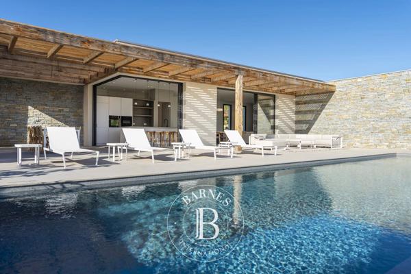 Sainte-Lucie-de-Porto-Vecchio, Villa 4 Chambres -  223 m² à vendre