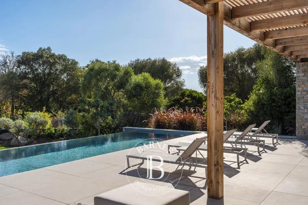 Sainte-Lucie-de-Porto-Vecchio, Villa 4 Chambres -  223 m² à vendre