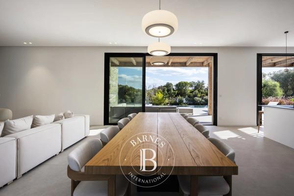 Sainte-Lucie-de-Porto-Vecchio, Villa 4 Chambres -  223 m² à vendre