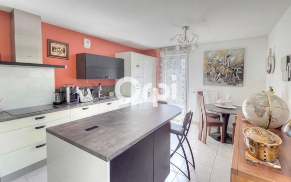 Appartement à vendre    4 pièces • 81,11 m2 Meyzieu