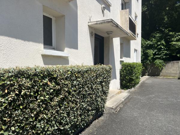 LE Bouscat Hyper centre - Charmant T2 au calme absolu dans résidence sécurisée et verdoyante