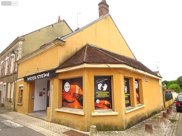 Immeuble de rapport à vendre à Sablons-sur-Huisne dans l'Orne (61110), ref : CON 961