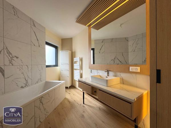 Appartement à vendre 4 pièces 137.48m² Arras (62000)