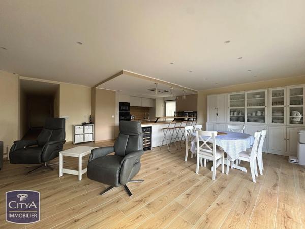 Appartement à vendre 4 pièces 137.48m² Arras (62000)